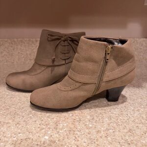 Aeropostale Taupe Suede Ankle Booties with Side Zip and Lace Detail